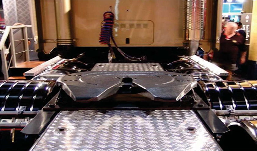 Photograph of a fifth wheel coupling on a prime mover