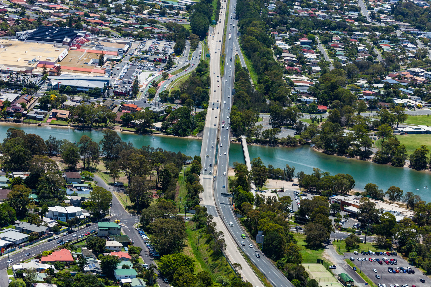 Pacific Motorway M1 Palm Beach Nineteenth Avenue to Tugun Currumbin Creek bridge